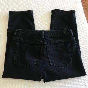 G.V. Black Capri Jeans
